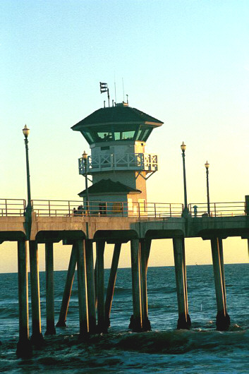 lghqtrs.jpg (69733 bytes)